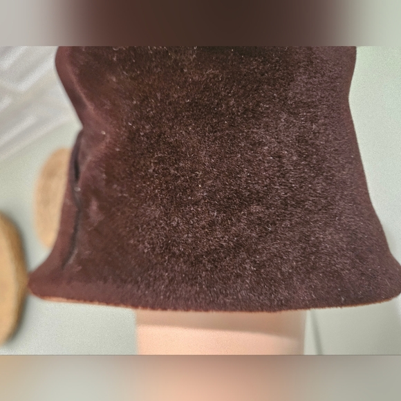 Vintage Lazurus Feather Velvet Cloche Hat — Made in Italy - Picture 12 of 16